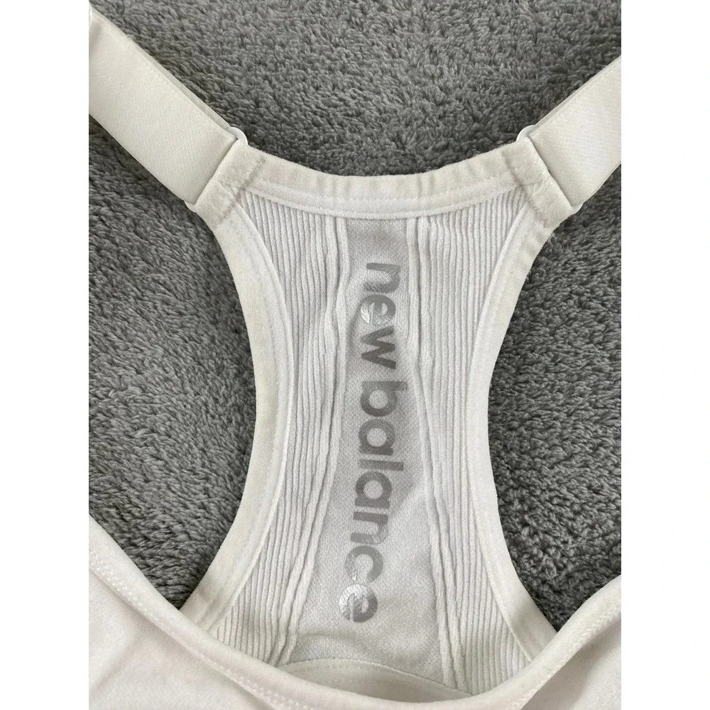 New Balance Womens White Ribbed Seamless Racerback Sports Bra M. Ruched Front - Picture 2 of 8